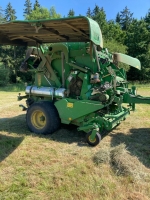 0569462c-johndeere8.jpeg