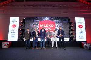 9b5fc129-agropartner-mleko-foto-david-peltan-3371-kopie.jpeg