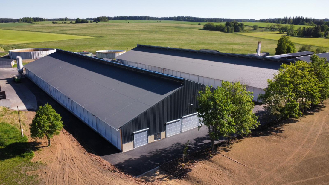 Farma Otročín s robotickým dojením Lely